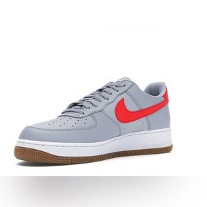 Nike Air Force 1 Low '07
Wolf Grey University Red